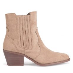 Botki JENNY. Brązowe botki Jenny, bez wzorów, bez obcasa, na słupku, bez zapięcia. Za 118.99 zł.