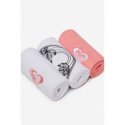 Skarpety Roxy. Czerwone skarpetki Roxy, bez wzorów. Za 39.99 zł.