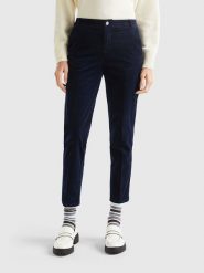 Benetton Spodnie chino w kolorze granatowym rozmiar: 34. Niebieskie chinosy Benetton, bez wzorów. Za 125.45 zł.