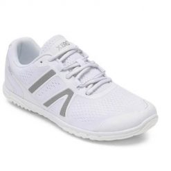 Buty do chodzenia damskie Xero Shoes Hfs Ii. Białe buty treningowe XERO SHOES, bez wzorów, z materiału, bez zapięcia, trekkingowe. Za 559.99 zł.