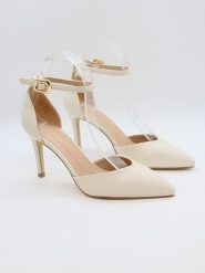 Bellucci Czółenka w kolorze beżowym rozmiar: 37. Brązowe czółenka Bellucci, bez wzorów, klasyczne, bez obcasa, na szpilce, bez zapięcia. Za 121.99 zł.