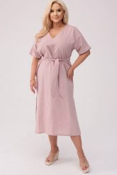 Sukienka Lenora w kolorze pastelowego różu - Elegancja w naturalnym stylu PLUS SIZE OVERSIZE XXL. Czerwone sukienki Moda Size Plus Iwanek, na co dzień, l, bez wzorów, ze lnu, eleganckie, bez kołnierzyka, plus size, bez ramiączek, midi, dopasowane. W wyprzedaży za 269.90 zł.