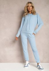 Jasnoniebieski Klasyczny Komplet Dresowy z Bluzą Kangurką i Spodniami Typu Jogger Salevia. Niebieskie bluzy Renee, m, bez wzorów, z dresówki, bez kaptura. W wyprzedaży za 67.99 zł.
