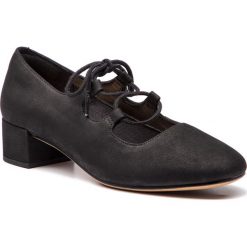 Półbuty CLARKS - Orabella Sofia 261349644 Black Nubuck. Czółenka marki Clarks. W wyprzedaży za 279.00 zł.