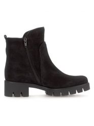 Gabor Skórzane botki w kolorze czarnym rozmiar: 38. Czarne botki Gabor, bez wzorów, ze skóry, bez obcasa, bez zapięcia. Za 233.87 zł.