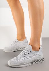 Szare Buty Sportowe Sneakersy z Siateczkowego Materiału na Tłoczonej Podeszwie Ralloti. Szare buty sportowe lifestyle Born2be, bez wzorów, z jeansu, casualowe, z okrągłym noskiem, bez zapięcia. W wyprzedaży za 63.74 zł.