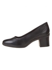 Clarks Skórzane czółenka "Shaya Poppy" w kolorze czarnym rozmiar: 40. Czarne czółenka Clarks, bez wzorów, klasyczne, bez obcasa, bez zapięcia. Za 269.95 zł.