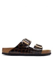 Birkenstock Klapki Arizona 1032864 Czarny. Czarne klapki Birkenstock, bez wzorów, z lakierowanej skóry, bez obcasa, bez zapięcia. Za 674.99 zł.