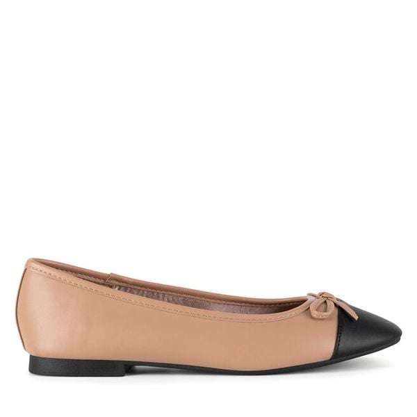 Baleriny JENNY. Brązowe baleriny Jenny, bez wzorów, bez obcasa, bez zapięcia. Za 69.99 zł.