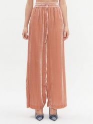TWINSET Spodnie materiałowe 232TT2202 Różowy Relaxed Fit. Czerwone spodnie materiałowe Twinset, bez wzorów, z materiału. Za 509.99 zł.