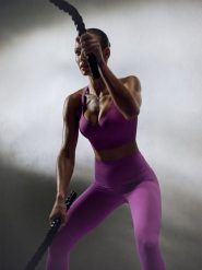 4F Biustonosz treningowy z wysokim wsparciem damski - różowy S. Czerwone biustonosze sportowe 4f, bez wzorów, z gumy, na fitness i siłownię. Za 179.99 zł.