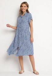 Granatowa Bawełniana Sukienka Koszulowa w Kwiaty z Rozkloszowanym Dołem Jerilsa. Niebieskie sukienki Born2be, na co dzień, l, bez wzorów, z bawełny, eleganckie, bez kołnierzyka, bez ramiączek, midi, koszulowe. W wyprzedaży za 46.74 zł.