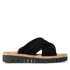 Klapki s.Oliver. Czarne klapki S.Oliver, bez wzorów, bez obcasa, bez zapięcia. Za 219.99 zł.