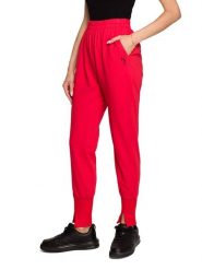 Made of emotion Spodnie dresowe w kolorze czerwonym rozmiar: L. Czerwone spodnie dresowe Made Of Emotion, bez wzorów, z dresówki. Za 183.45 zł.