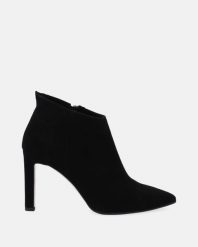 ZAMSZOWE BOTKI NA OBCASIE 2422 CAMO NERO. Zielone botki Venezia, bez wzorów, ze skóry, bez obcasa, na obcasie, bez zapięcia. Za 389.00 zł.