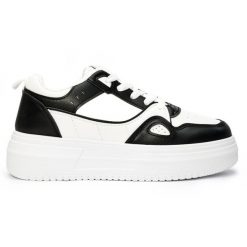 Czarne damskie buty sportowe na platformie. Czarne buty treningowe bez wzorów, bez zapięcia. Za 110.92 zł.