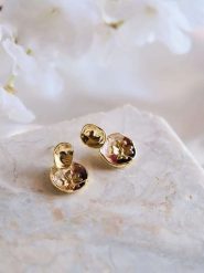 Lodie Silver Kolczyki-wkrętki rozmiar: onesize. Białe kolczyki Lodie Silver, z mosiądzu. Za 30.99 zł.