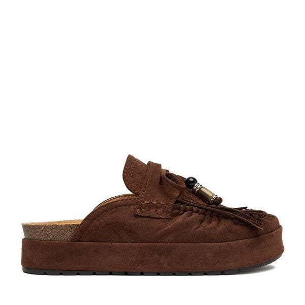Klapki DeeZee. Brązowe klapki DeeZee, bez wzorów, bez obcasa, bez zapięcia. Za 129.99 zł.