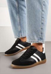 Czarne Sneakersy Typu Kultowe Tenisówki Zdobione Przeszyciami Remiana. Czarne trampki Renee, z aplikacjami, z jeansu, eleganckie, bez zapięcia. W wyprzedaży za 63.99 zł.