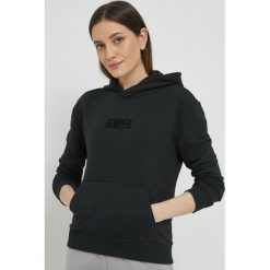 Fila bluza damska kolor czarny z kapturem z aplikacją. Czarne bluzy Fila, l, z aplikacjami, bez ramiączek, z kapturem. W wyprzedaży za 274.99 zł.