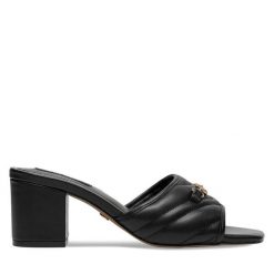 Klapki Nine West. Czarne klapki Nine West, bez wzorów, bez obcasa, bez zapięcia. Za 229.99 zł.