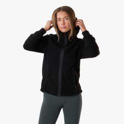 Bluza polarowa hiking damska Swedemount Lofoten Pile Jacket wodoodporna. Czarne bluzy bez kaptura SWEDEMOUNT, bez wzorów, z polaru, narciarskie. Za 399.99 zł.