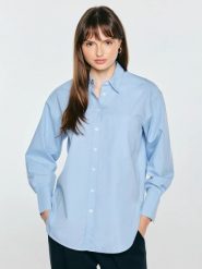 Koszula damska oversize niebieska lamesa 401. Niebieskie koszule BIG STAR, l, bez wzorów, z bawełny, eleganckie, z asymetrycznym kołnierzem, bez ramiączek. Za 229.99 zł.