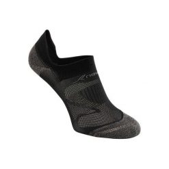 Skarpety do szybkiego marszu WS 500 Fresh Invisible czarne. Czarne skarpetki NEWFEEL, bez wzorów, z elastanu. Za 14.99 zł.