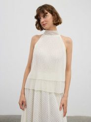 BGN Bluzka w kolorze kremowym rozmiar: 40. Brązowe bluzki BGN, bez wzorów, bez kołnierzyka, bez ramiączek. Za 87.19 zł.