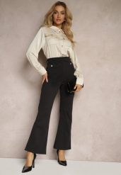 Czarno-Beżowy Kombinezon z Koszulową Górą Zdobiony Wiązaniem i Eleganckimi Guzikami Eliti. Czarne sukienki Renee, do pracy, l, z aplikacjami, biznesowe, bez kołnierzyka, bez ramiączek, koszulowe. W wyprzedaży za 127.99 zł.