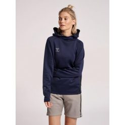 Damska bluza z kapturem Hummel Cima Xk. Niebieskie bluzy Hummel, s, bez wzorów, z dresówki, klasyczne, bez ramiączek, z kapturem. Za 227.90 zł.