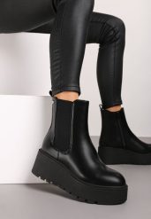 Czarne Botki Sztyblety na Platformie i Koturnie z Gumką Riaella. Czarne botki Renee, bez wzorów, z jeansu, eleganckie, bez obcasa, na koturnie, bez zapięcia. Za 129.99 zł.