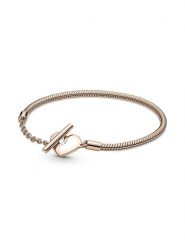 Pandora Pozłacana bransoletka z zawieszką rozmiar: onesize. Różowe bransoletki Pandora, pozłacane. Za 661.99 zł.