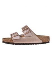 Birkenstock Klapki "Arizona" w kolorze różowozłotym rozmiar: 41. Różowe klapki Birkenstock, bez wzorów, klasyczne, z otwartym noskiem, bez obcasa, bez zapięcia. Za 351.95 zł.