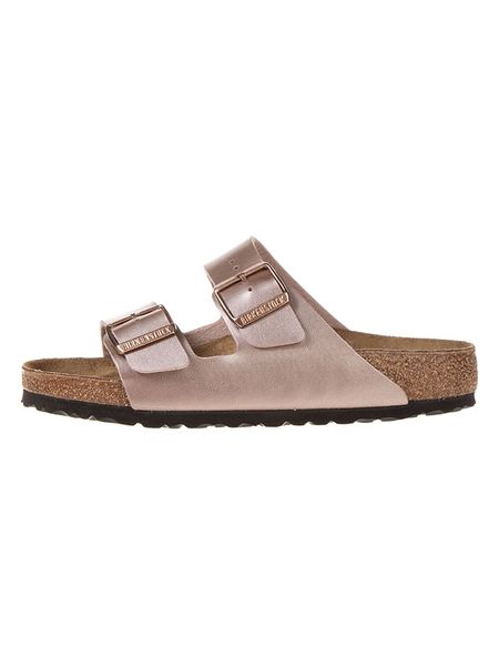 Birkenstock Klapki "Arizona" w kolorze różowozłotym rozmiar: 41. Różowe klapki Birkenstock, bez wzorów, klasyczne, z otwartym noskiem, bez obcasa, bez zapięcia. Za 351.95 zł.