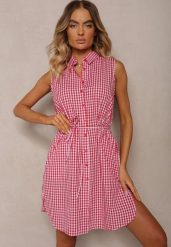 Czerwona Wiskozowa Sukienka o Koszulowym Kroju z Paskiem w Talii Rivaelles. Czerwone sukienki Renee, m, bez wzorów, z materiału, bez kołnierzyka, bez ramiączek, mini, koszulowe. W wyprzedaży za 83.99 zł.