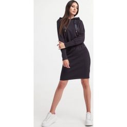 Sukienka JOOP!. Sukienki Joop!, l, bez wzorów, z dresówki, bez kołnierzyka, bez ramiączek, mini. Za 739.00 zł.