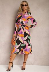 Czarno-Różowa Rozkloszowana Sukienka Midi z Kopertowym Dekoltem z Paskiem i Abstrakcyjnym Wzorem Orabella. Czarne sukienki Renee, l, bez wzorów, eleganckie, bez kołnierzyka, bez ramiączek, midi, kopertowe. W wyprzedaży za 127.99 zł.