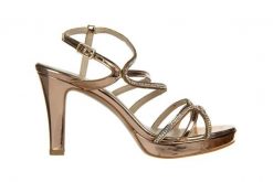 Sandały Bayla-187 557-717 Rose 187038, Różowe złoto, Skóra ekologiczna - 39. Żółte sandały Bayla, bez wzorów, z lakierowanej skóry, bez obcasa, na platformie, bez zapięcia. W wyprzedaży za 170.10 zł.