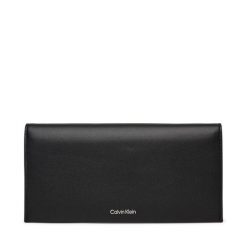 Portfel damski Calvin Klein. Czarne portfele Calvin Klein, bez wzorów. Za 279.99 zł.