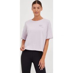 4F t-shirt damski kolor fioletowy. Fioletowe t-shirty 4f, l, bez wzorów, bez kołnierzyka, bez ramiączek. W wyprzedaży za 43.99 zł.