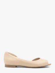 Beżowe baleriny damskie z odkrytymi palcami. Brązowe baleriny Ryłko, bez wzorów, ze skóry, biznesowe, z otwartym noskiem, bez obcasa, na płaskiej podeszwie, bez zapięcia. W wyprzedaży za 239.99 zł.