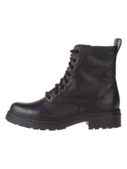 Clarks Skórzane botki "Orinoco3 Style" w kolorze czarnym rozmiar: 39. Czarne botki Clarks, bez wzorów, bez obcasa, bez zapięcia. Za 354.95 zł.