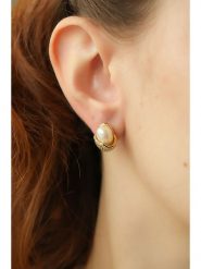 Pierres delicates Kolczyki-wkrętki w kolorze białym z perłami rozmiar: onesize. Białe kolczyki Pierres delicates, z perłą, z mosiądzu. Za 91.99 zł.