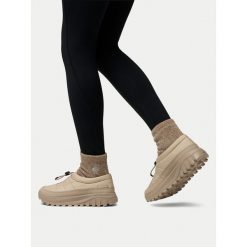 Śniegowce Columbia. Brązowe śniegowce Columbia, bez wzorów, bez zapięcia. Za 349.99 zł.