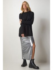 Happiness Istanbul Sweter w kolorze czarnym rozmiar: onesize. Czarne swetry Happiness Istanbul, bez wzorów, bez ramiączek. Za 130.99 zł.