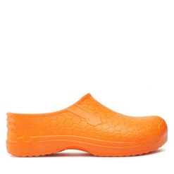 Klapki Dry Walker. Brązowe klapki Dry Walker, bez wzorów, bez obcasa, bez zapięcia. Za 59.99 zł.