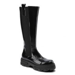 Czarne Kozaki Damskie Nessi Modne Skórzane Buty. Czarne kozaki Nessi, bez wzorów, z gumy, bez obcasa, na obcasie, bez zapięcia. Za 369.00 zł.