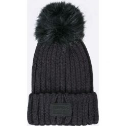Under Armour - Czapka. Czapki zimowe marki TRIBORD. W wyprzedaży za 119.90 zł.