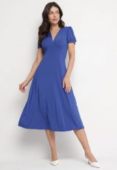 Niebieska Sukienka Rozkloszowana z Wiskozą z Poduszkami w Ramionach Awerla. Niebieskie sukienki Born2be, na co dzień, l, bez wzorów, z wiskozy, eleganckie, bez kołnierzyka, bez ramiączek, midi, rozkloszowane. Za 179.99 zł.